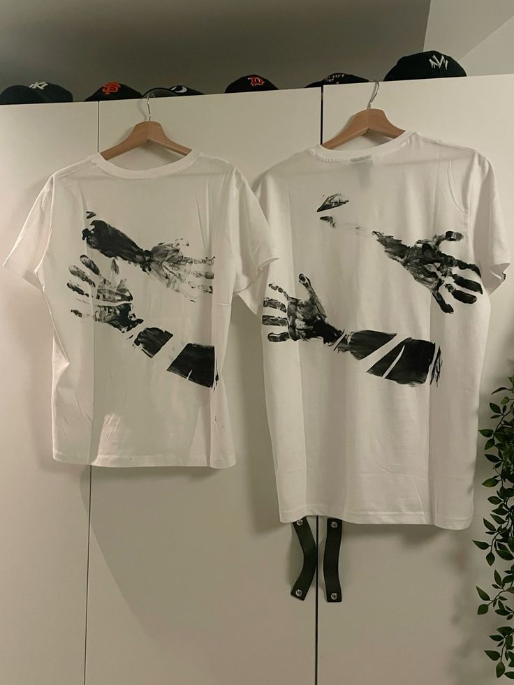 T-Shirt Handprinting